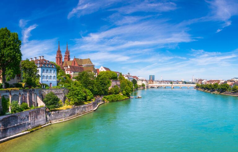 Rheinbestattung in Basel